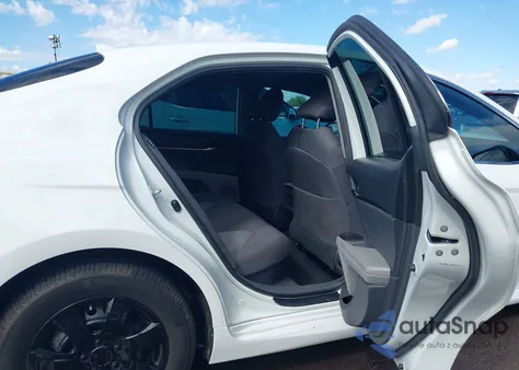 2021 Toyota Camry Le Hybrid from USA, damaged, VIN 4T1C31AK8MU030335